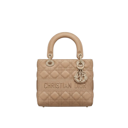 CHRISTIAN DIOR