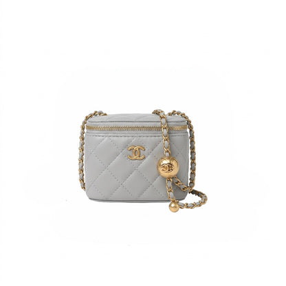 Chanel (micro)